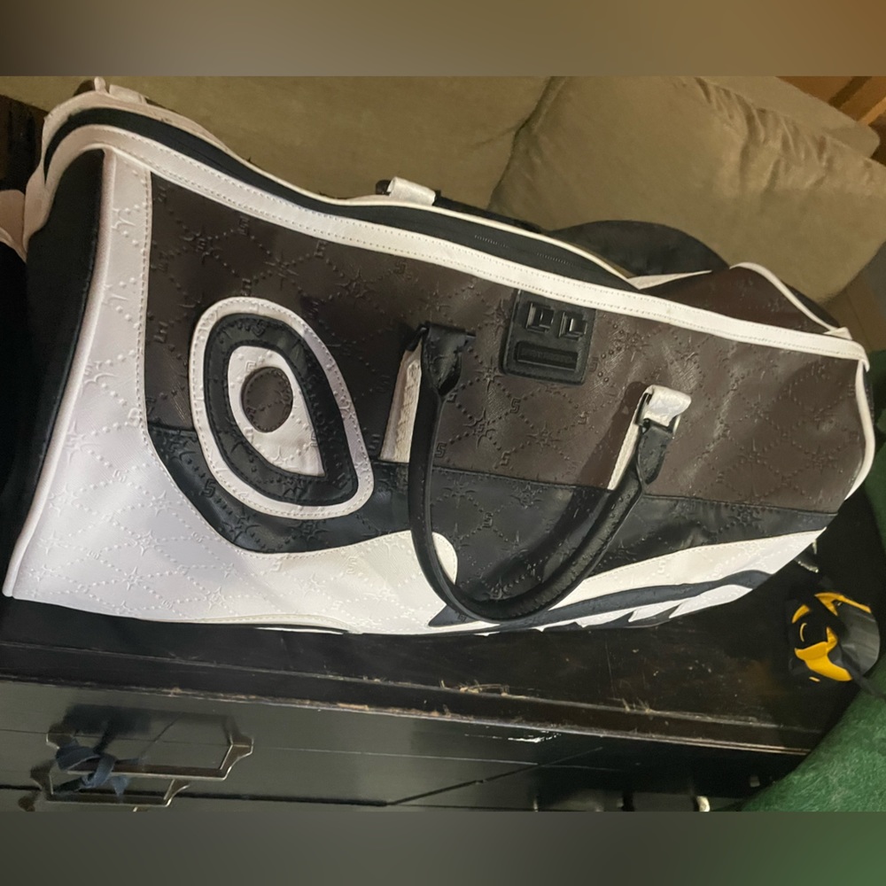 AUTHENTIC SPRAYGROUND EMPEROR DUFFLE BAG